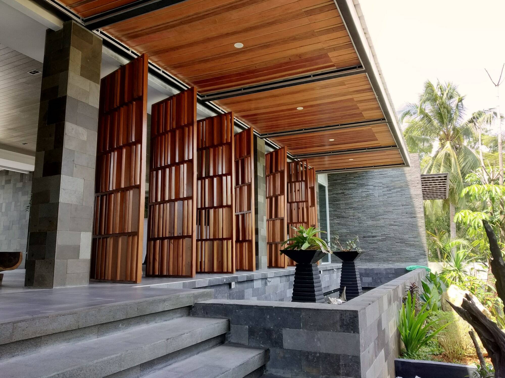 Quins Style Resort Belitung Tanjungbinga Exterior photo